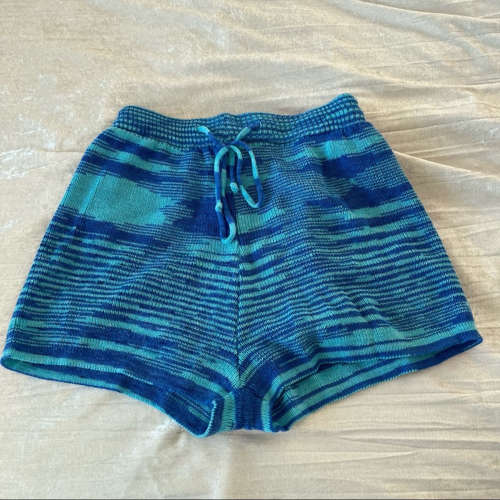 Blue knit shorts